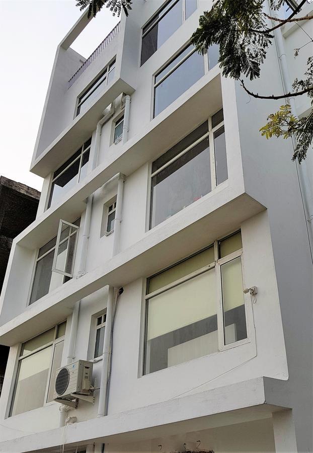The Pulse Hotel Calcutta Exterior foto