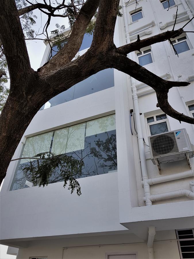 The Pulse Hotel Calcutta Exterior foto